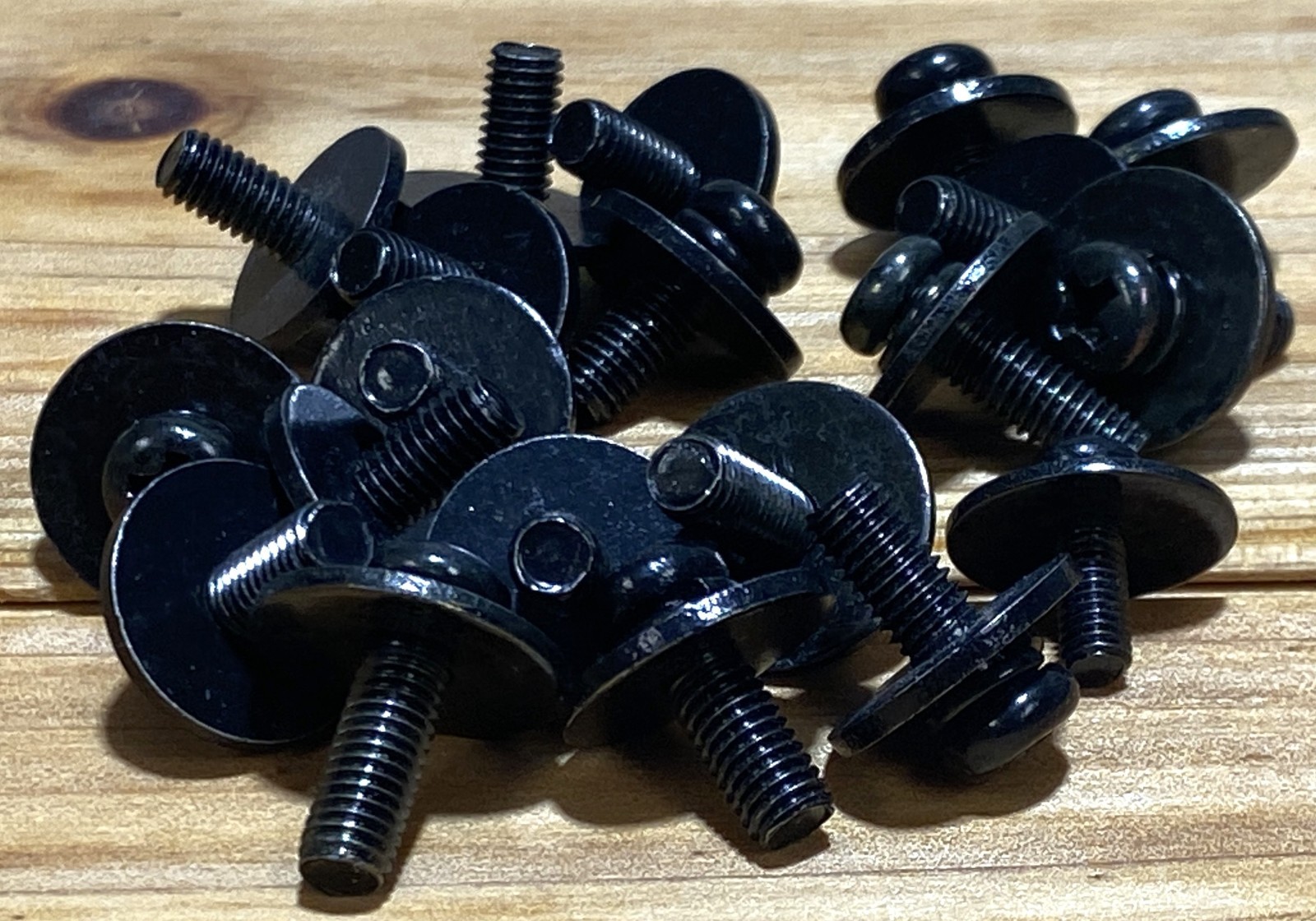 20 Black M5 Drum Lug Screws