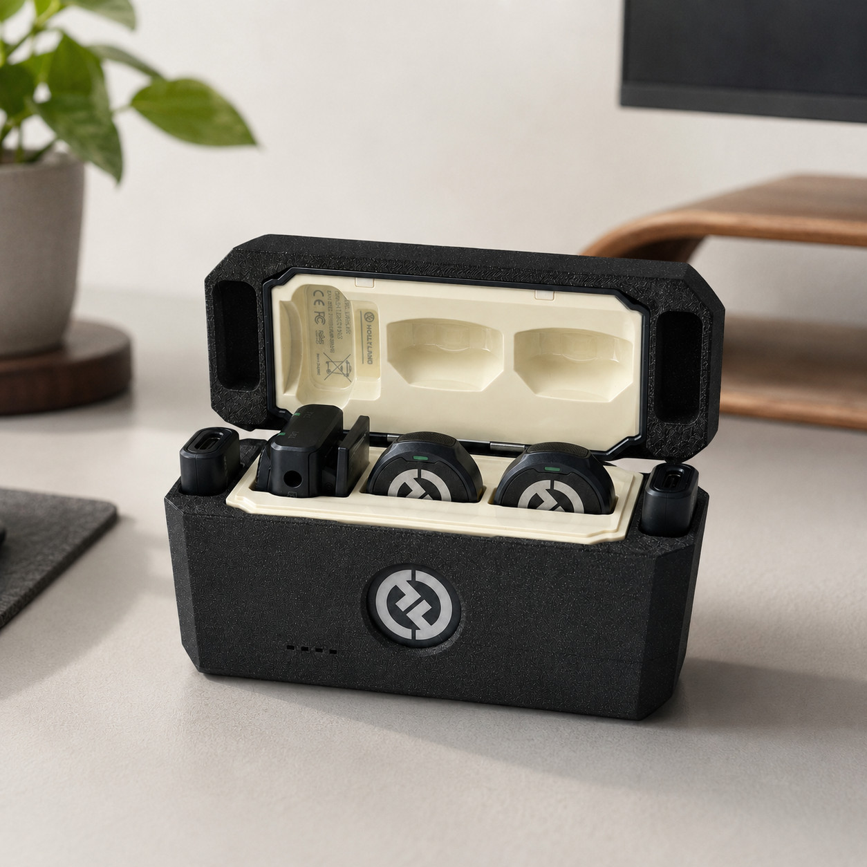 Hollyland Lark M2 Combo Case Organizer for Wireless Lavalier Microphone Set | Bl