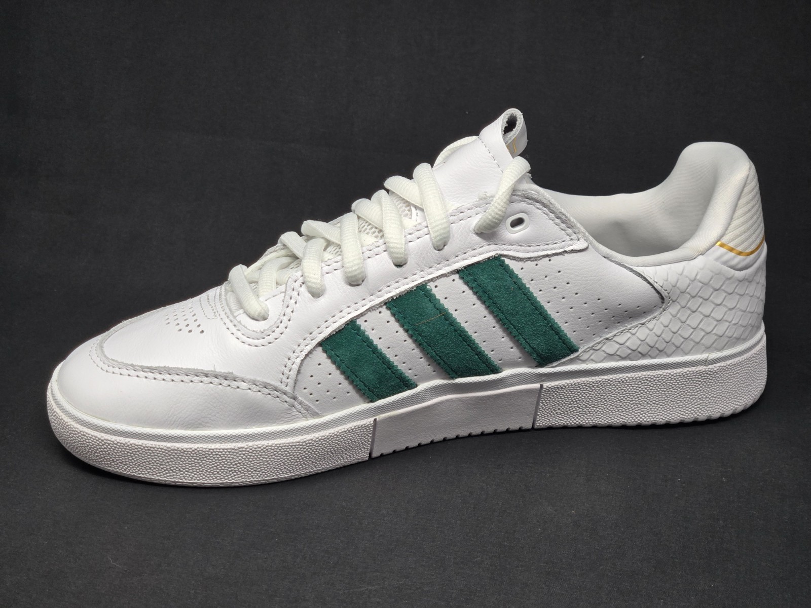 Adidas Tyshawn Low Men's Multi Sizes White Gold Green Skate Shoes GY6954 NBY