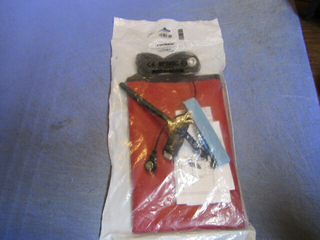1 – New Sealed Ponoma Electronics Antistatic Service Kit 6087.  NEW in Bag