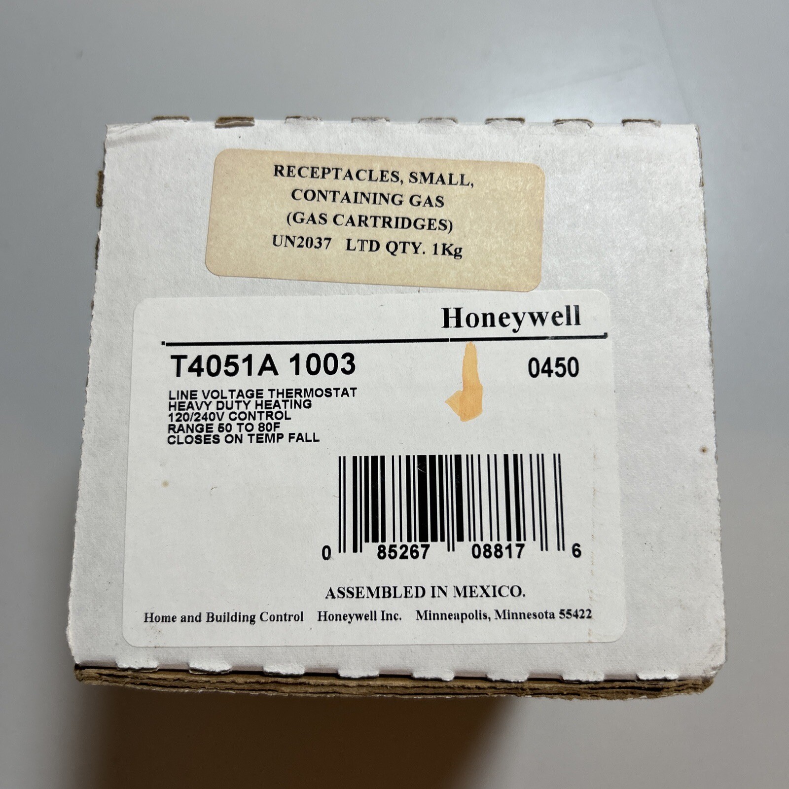 T4051A1003 Honeywell Heavy Duty Line Voltage Thermostat NOS