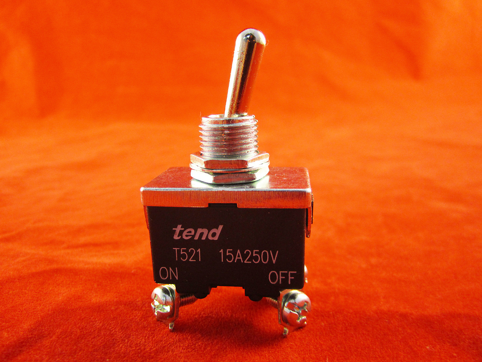 T5-21B TOGGLE SWITCH ON-OFF 15A 250VAC (SCREW TERMINAL)