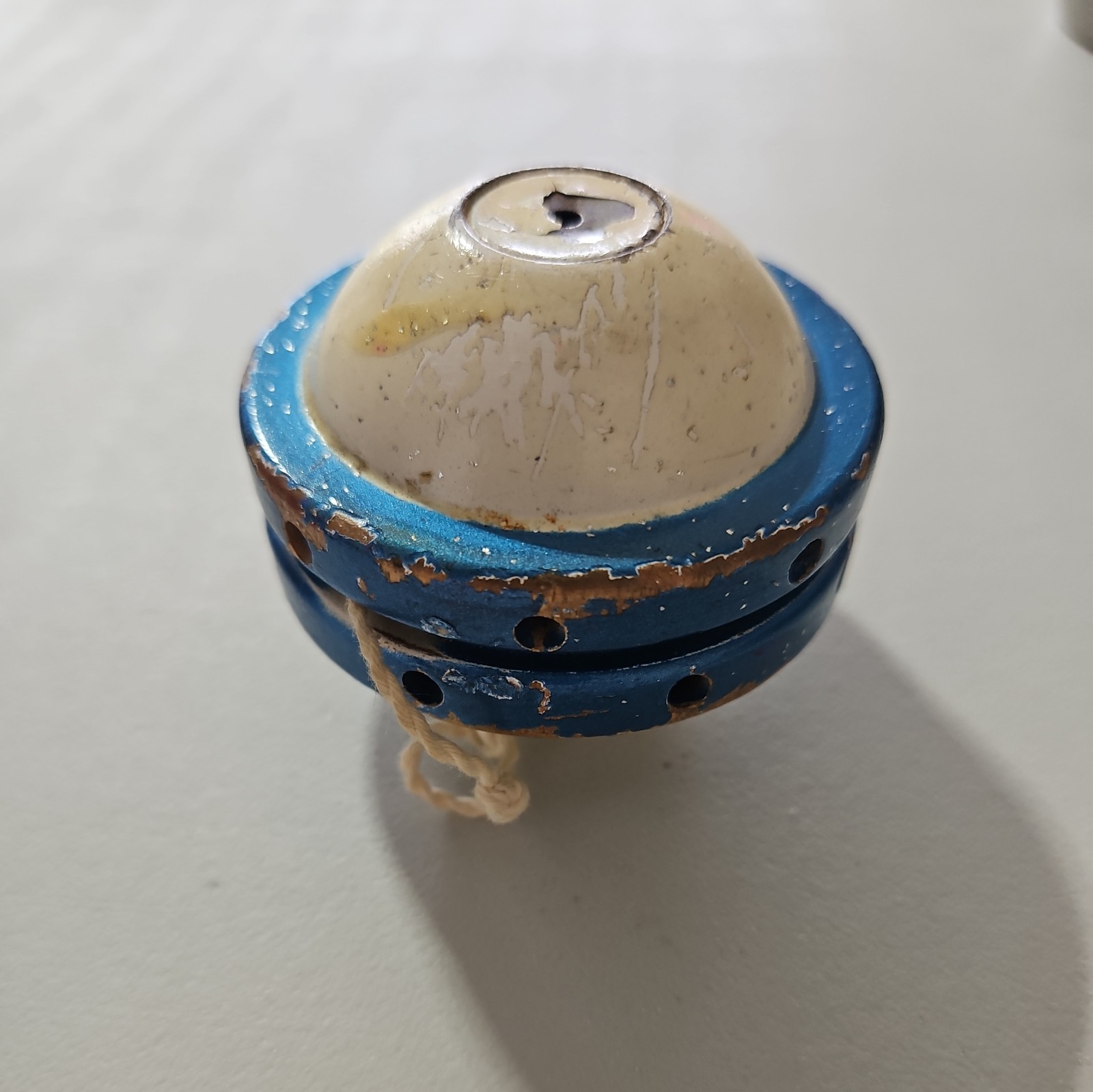 VINTAGE DUNCAN SATELLITE WOODEN YO-YO GREAT COLOR RARE