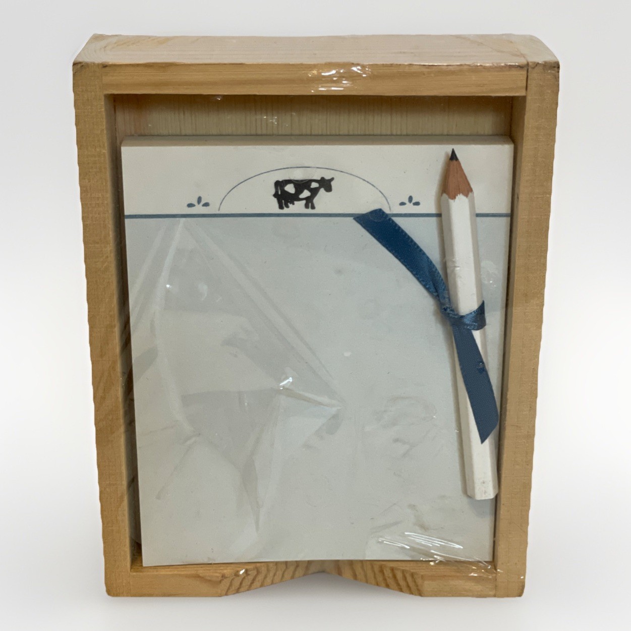 New Cow Design Stationery Set Notepad Pencil in Wood Box Damaged Packaging 4x5