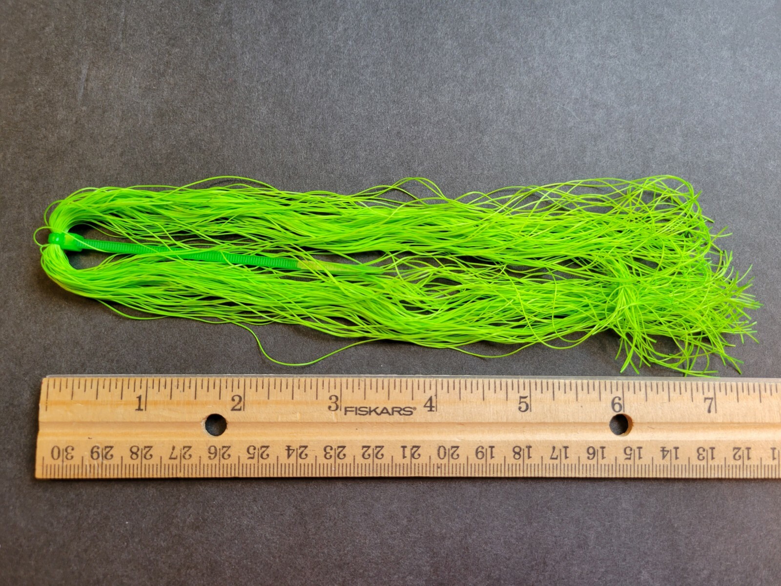 Hank Small CHARTREUSE Round Rubber  BUG FLY LEGS Fly Tying & SALTWATER