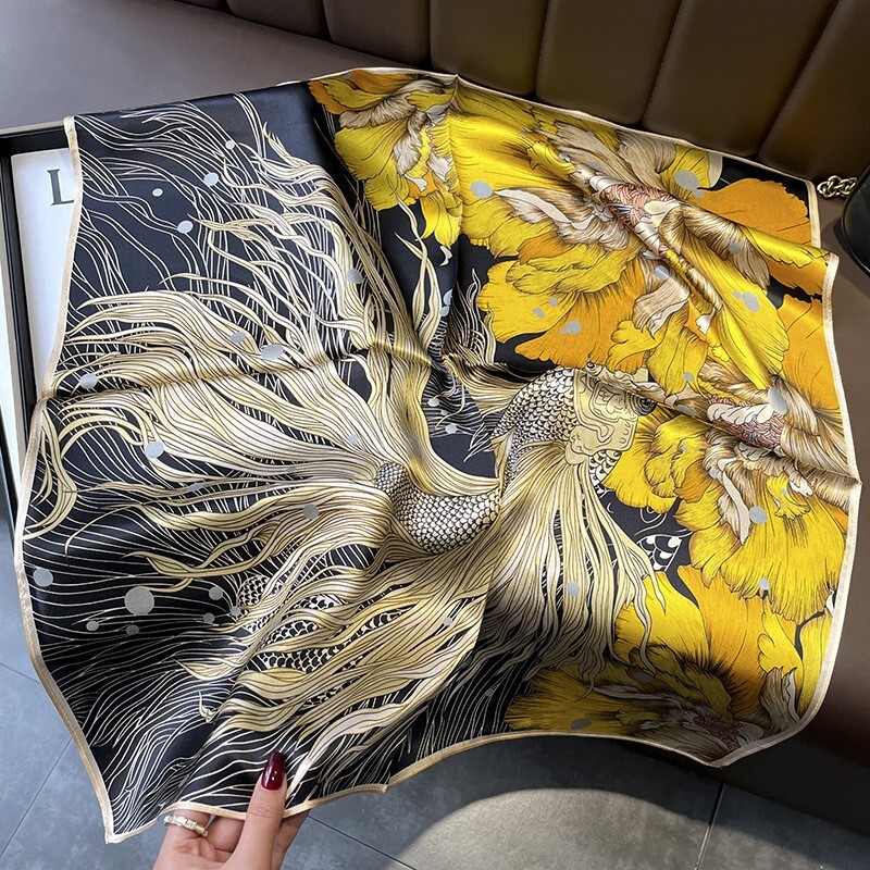 100% Silk Scarf Women Vintage Goldfish Kerchief Square Bandana Wrap Tied 68*68cm