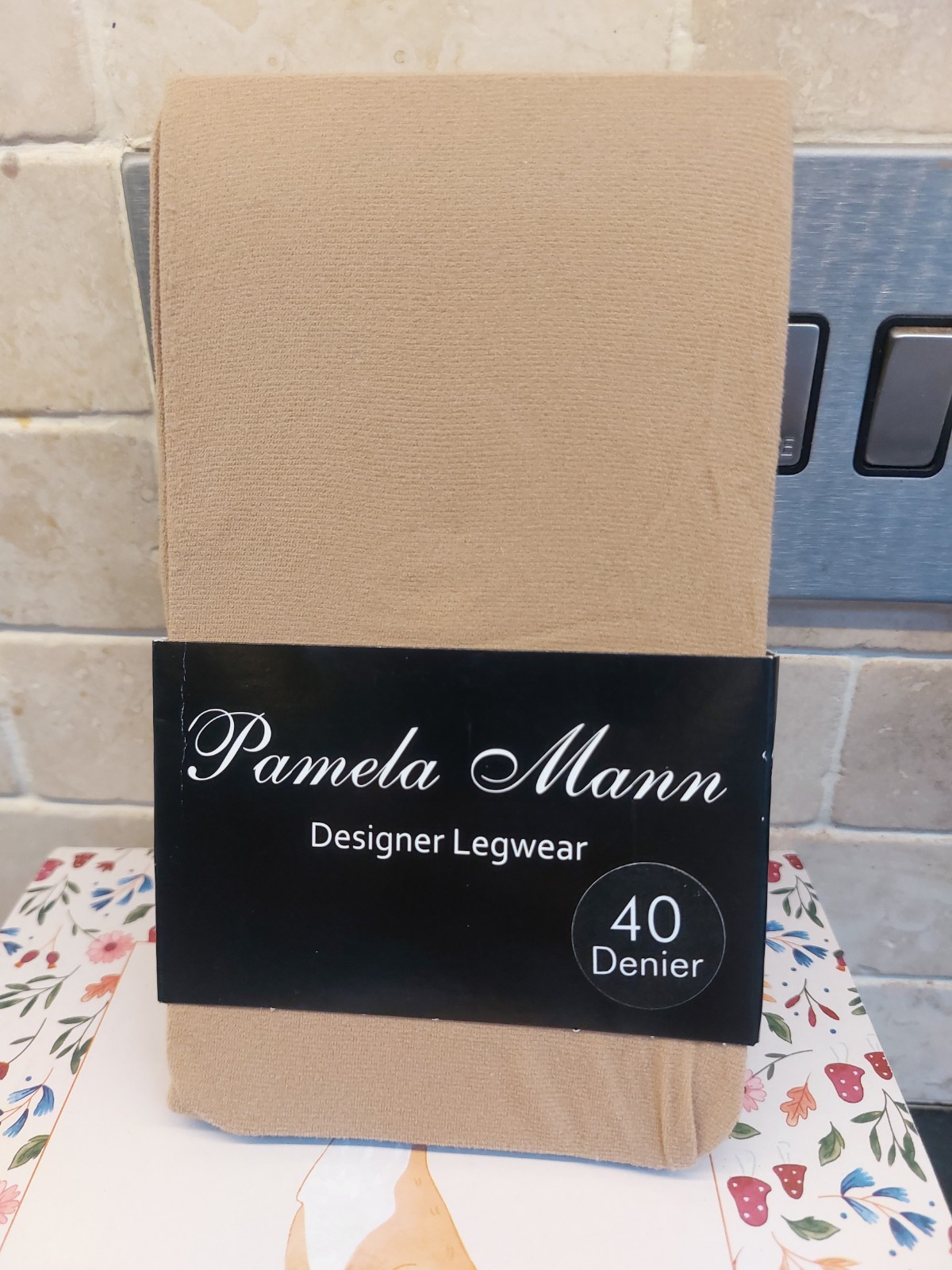 BNWT Pamela Mann Designer Legwear 40 Denier Velvet Tights Natural One Size Beige