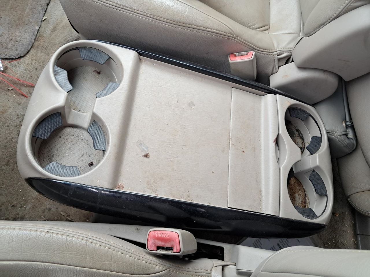 Fuse Box Engine Fits 04-06 SIENNA 4877693