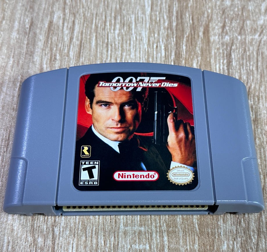 007 Golden Eye Tomorrow Never Dies N64 Video Games