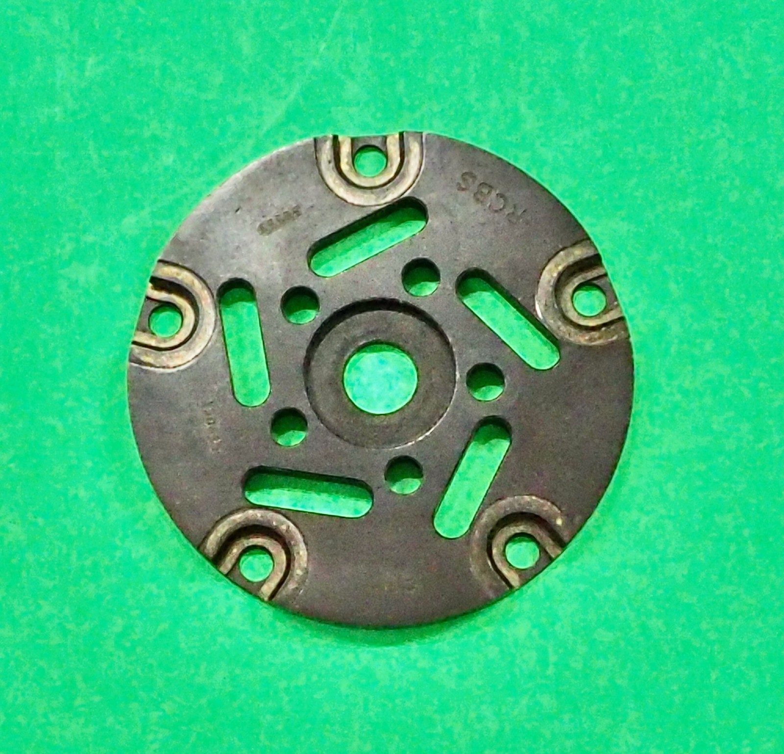 RCBS PRO CHUCKER 5-Shell Plate #03-(88921-NOS-in open package