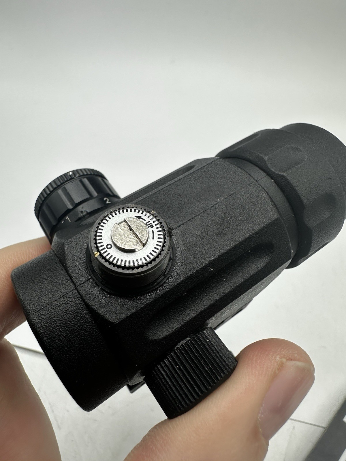 CENTER POINT Compact Red Dot Battle Sight Optics 72609 + Battery Sealed