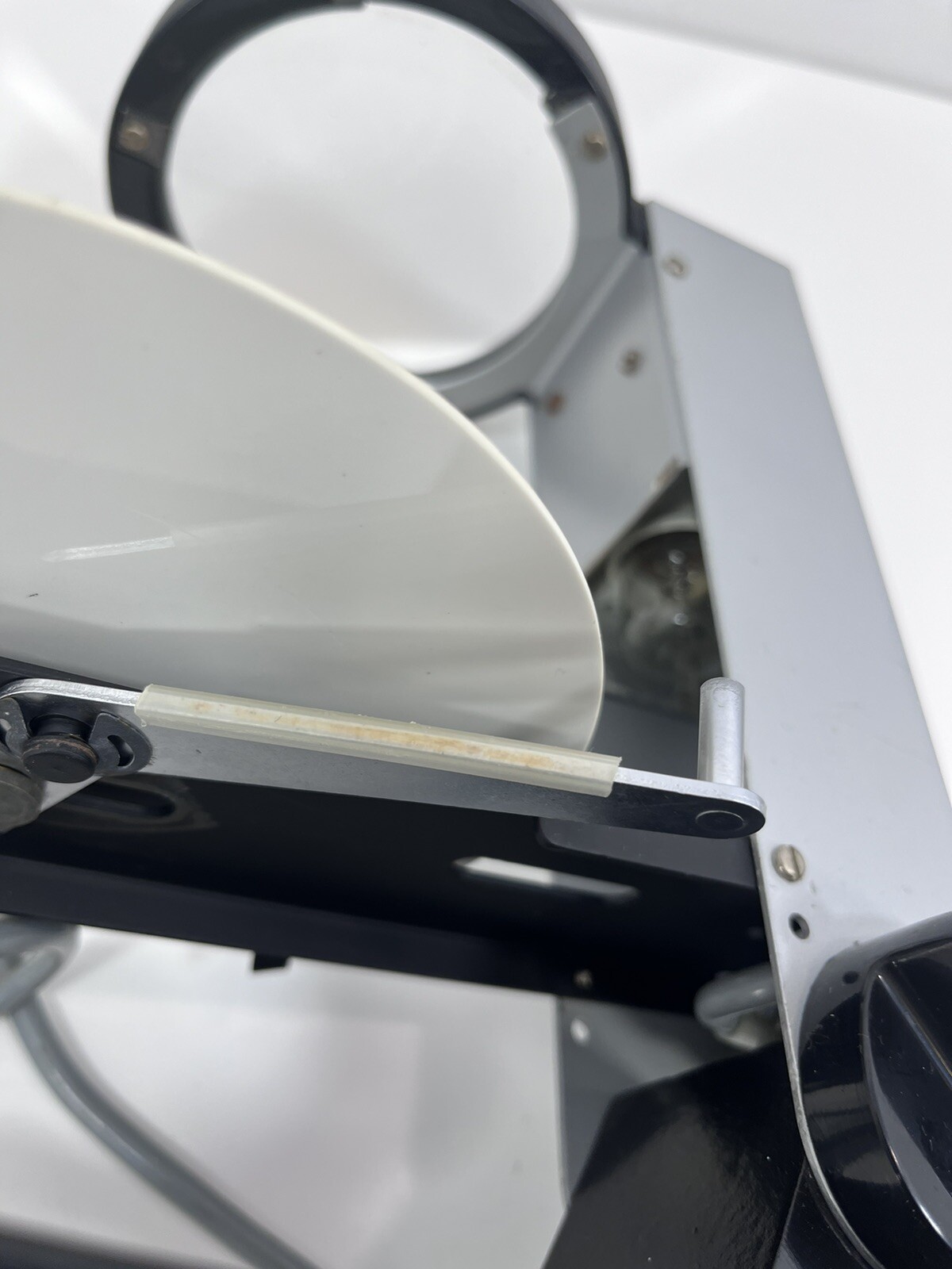 KIENZLE APPARATE GMBH Iluminated Magnifying Chart Analyzer 1612-50