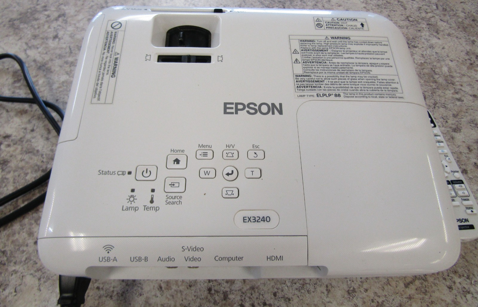 Epson H719A (EX3240) LCD Projector w/ remote - Tested Working
