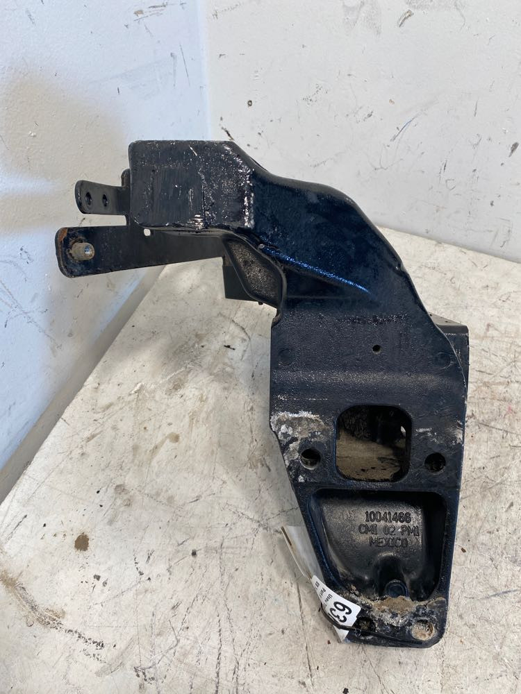 2016 Cab Mount for Kenworth T680 (630-10736)