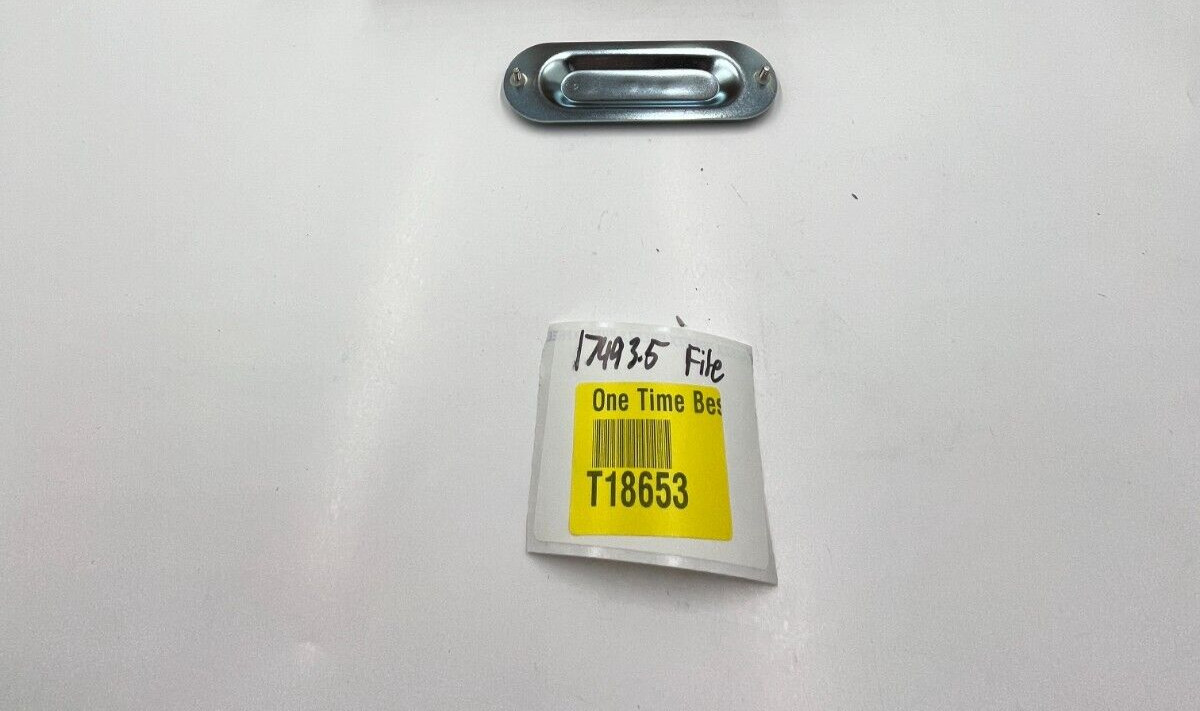 (QTY 25) Eaton Crouse-Hinds K100S 1" Sheet steel Blank Conduit Body Cover