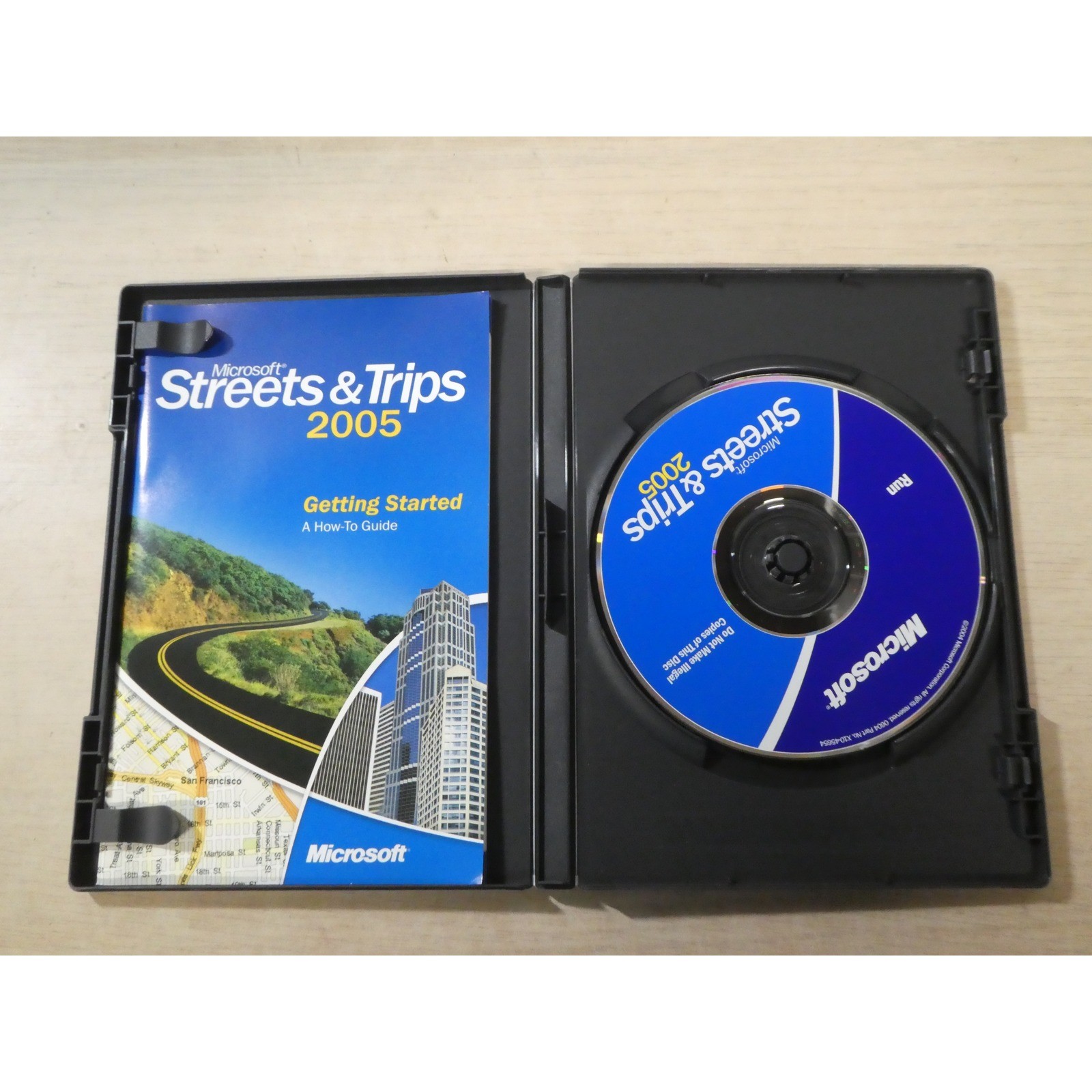 Microsoft Streets & Trips 2005 PC Software Vintage Mapping Travel Guide 2 Discs