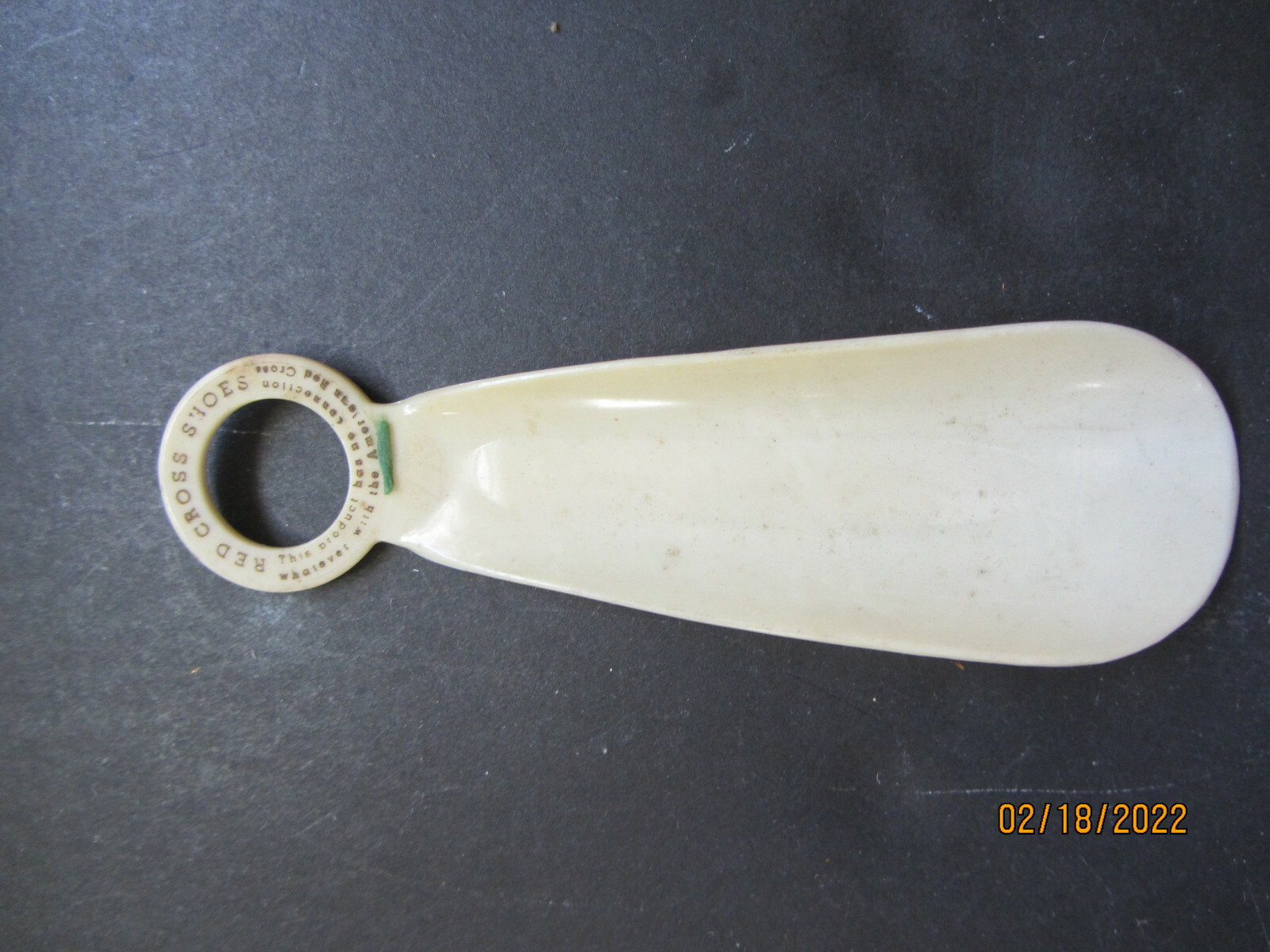 VINTAGE PLASTIC ADVERTISING SHOE HORNS AMERICAN RED CROSS SHOES STORE