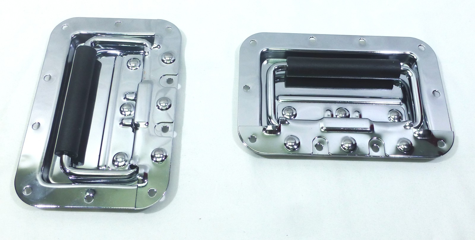 (2)Two Medium Chrome Plated Spring-Loaded Recessed Handles For ATA Road Cases.
