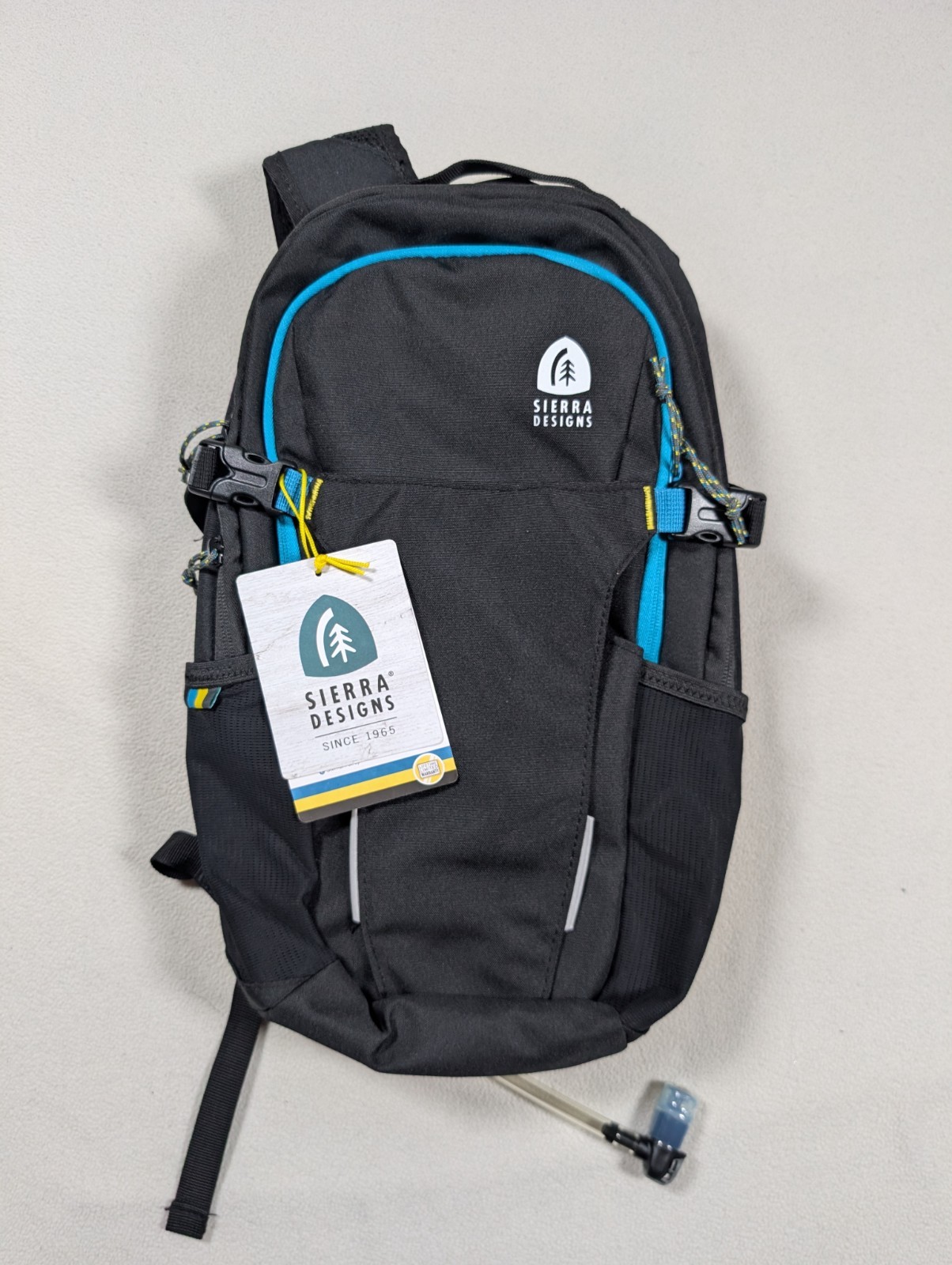 New With Tag Sierra Designs Bear Peak 13L Hydration Backpack Black Gorpcore