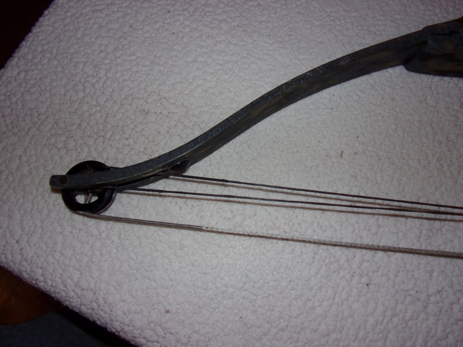 Hoyt Pro Vantage Tracer RAMBO III Compound Bow