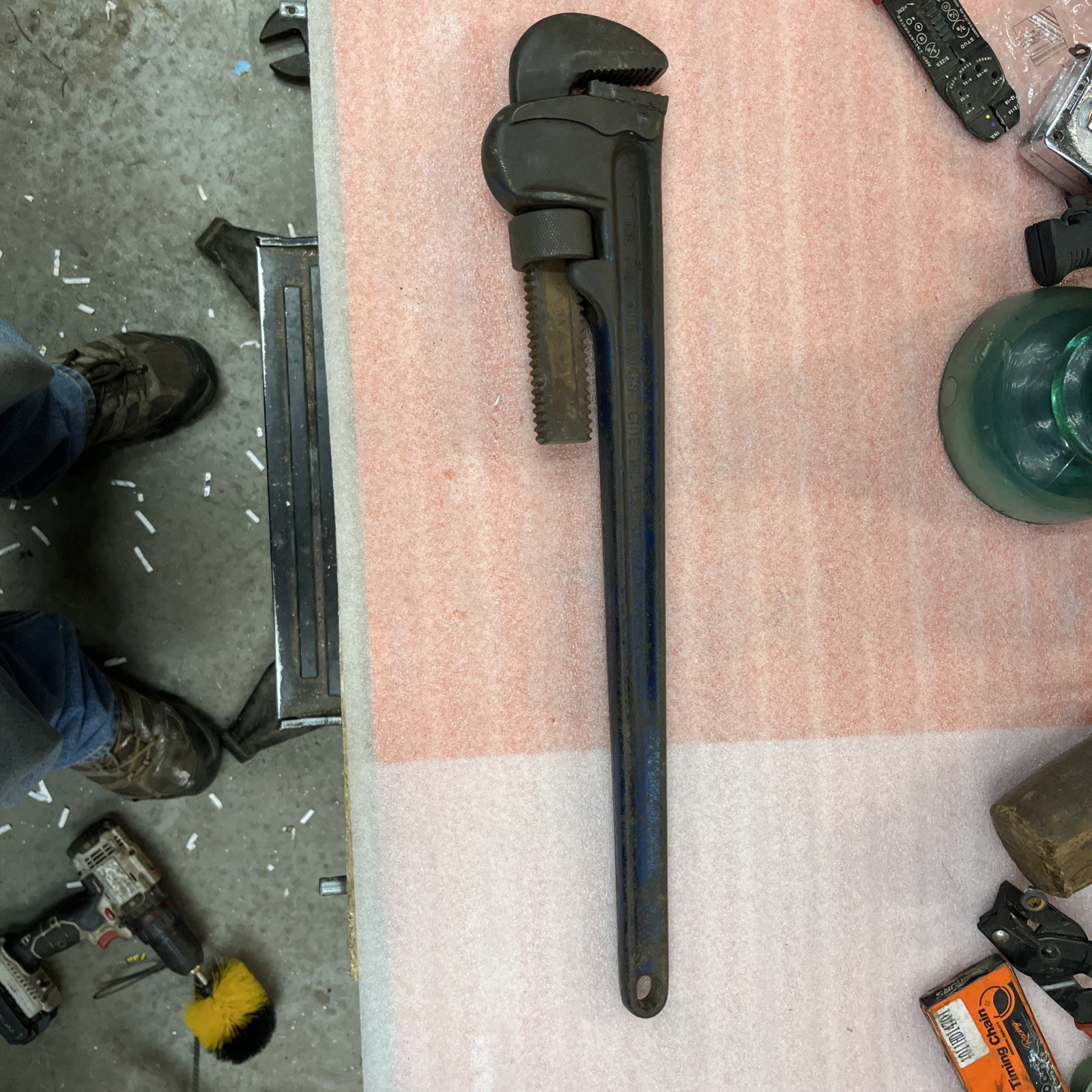 Erie Tool Works Vintage 24” Pipe Wrench In Blue 1/4”-3”