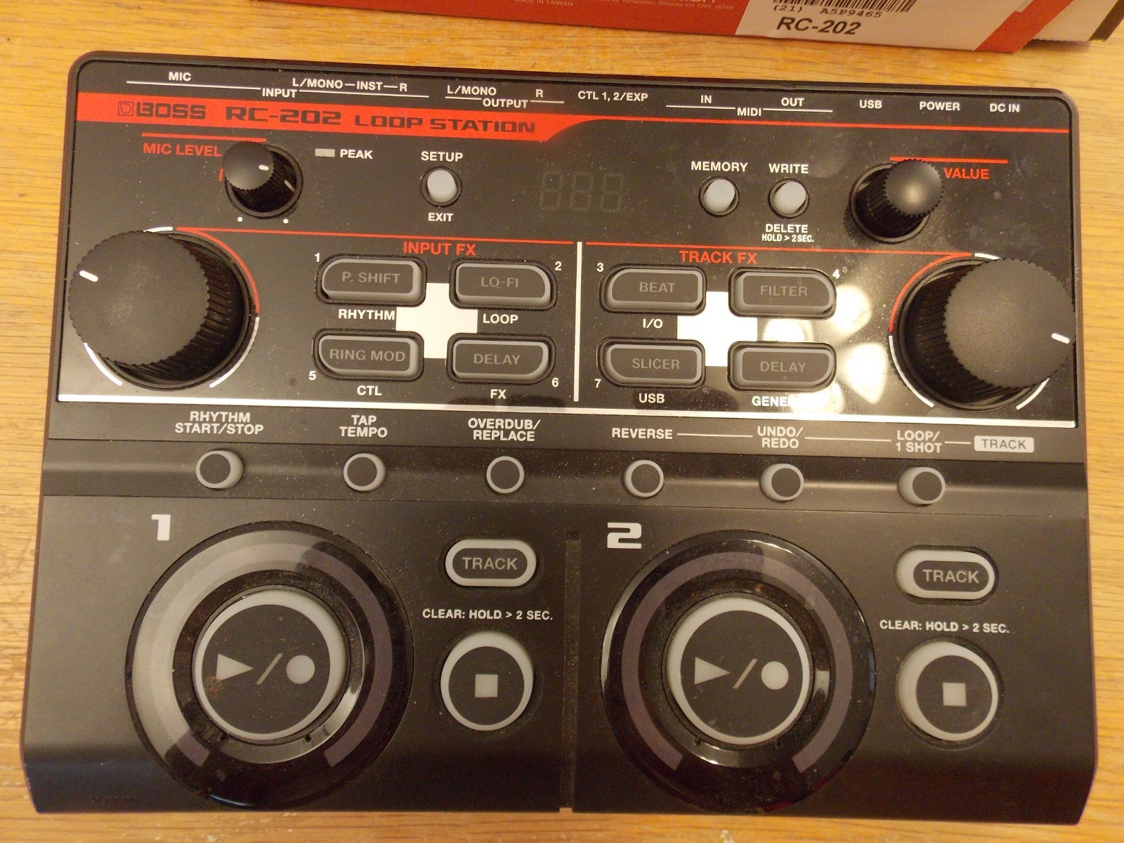 Boss RC202 Compact Tabletop Two-Track Loop Station