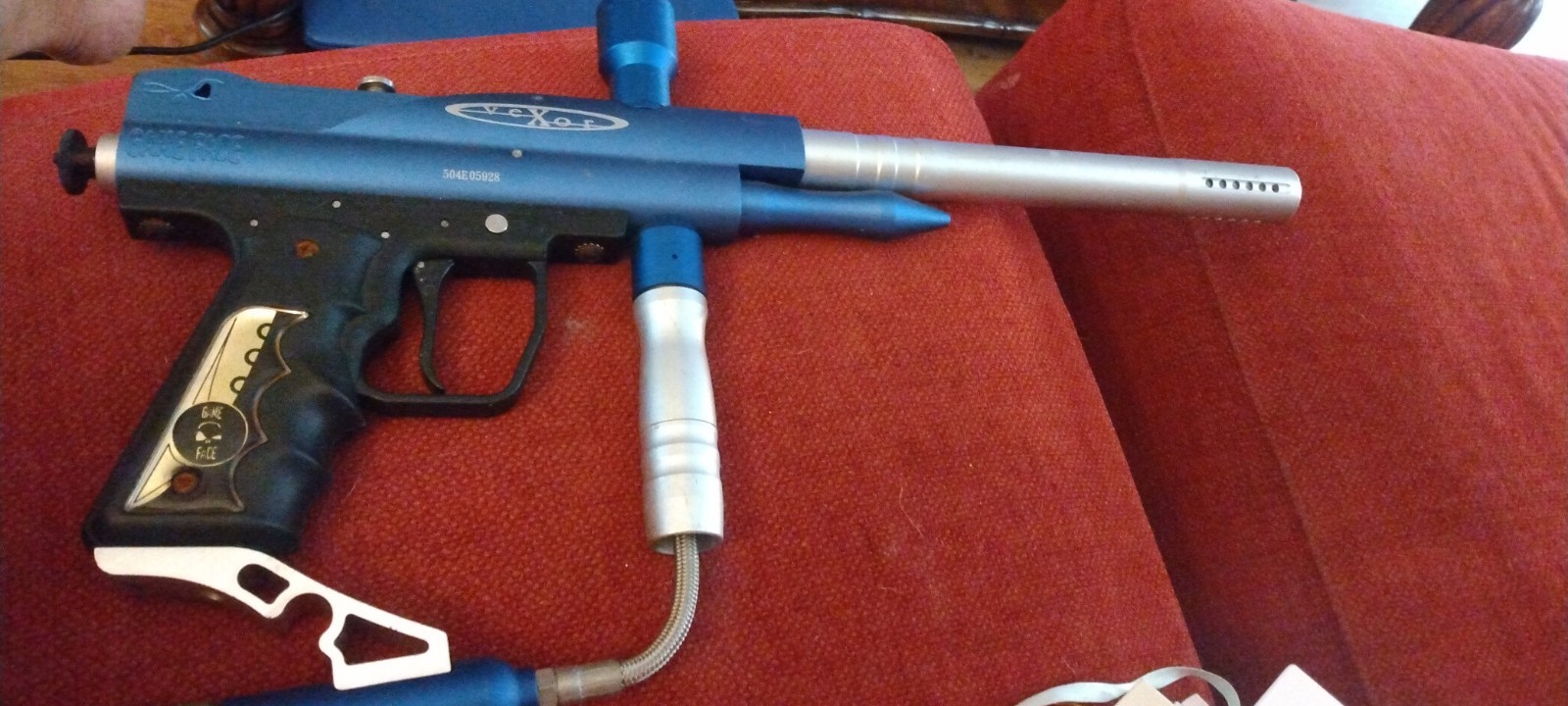Gameface Vexor Vertical Grip Semi Auto Paintball Gun & Silver Barrel