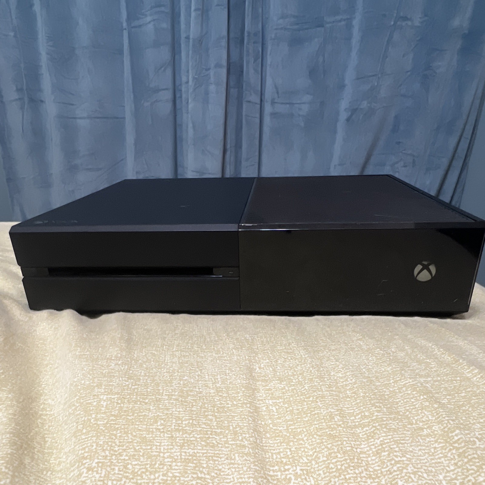 Microsoft Xbox One 1TB Black Console Bundle w/ Controller, Headset & 6 Games