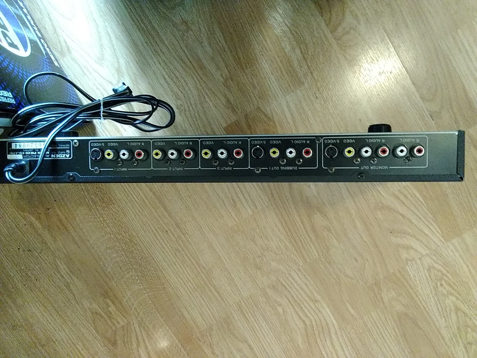 Azden AVS-20 AV Selector