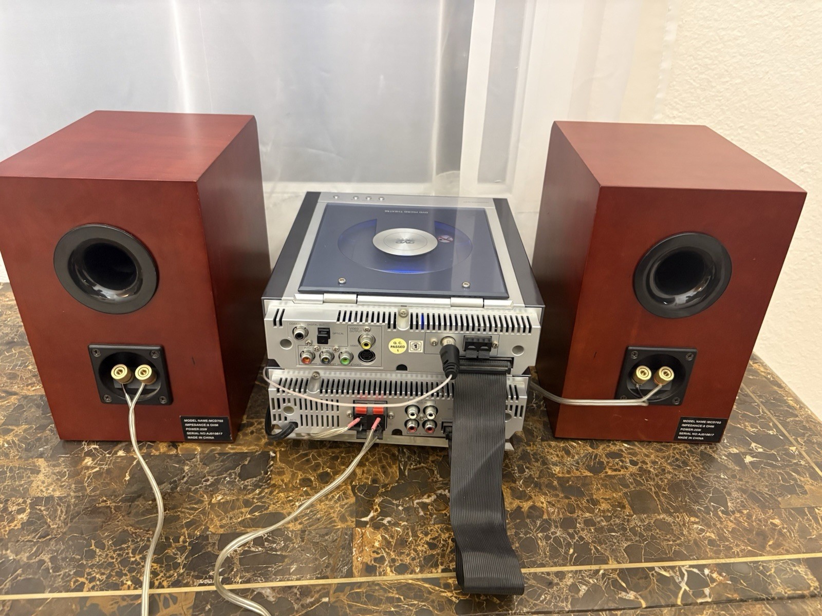 Philips MCD702 Micro Theatre DVD/CD Player, Tuner, Amp, Speakers, Remote WORKING