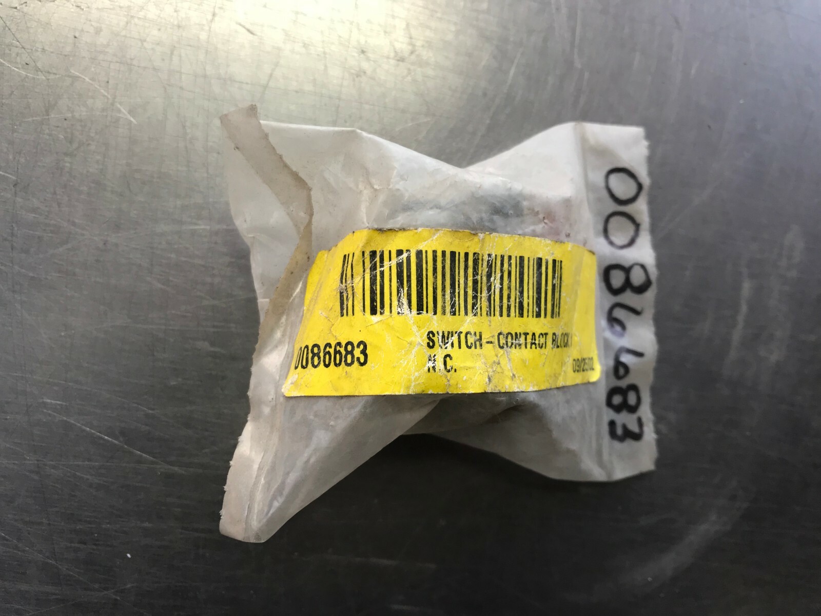 0086683 GENUINE WACKER NEUSON SWITCH CONTACT BLOCK 86683
