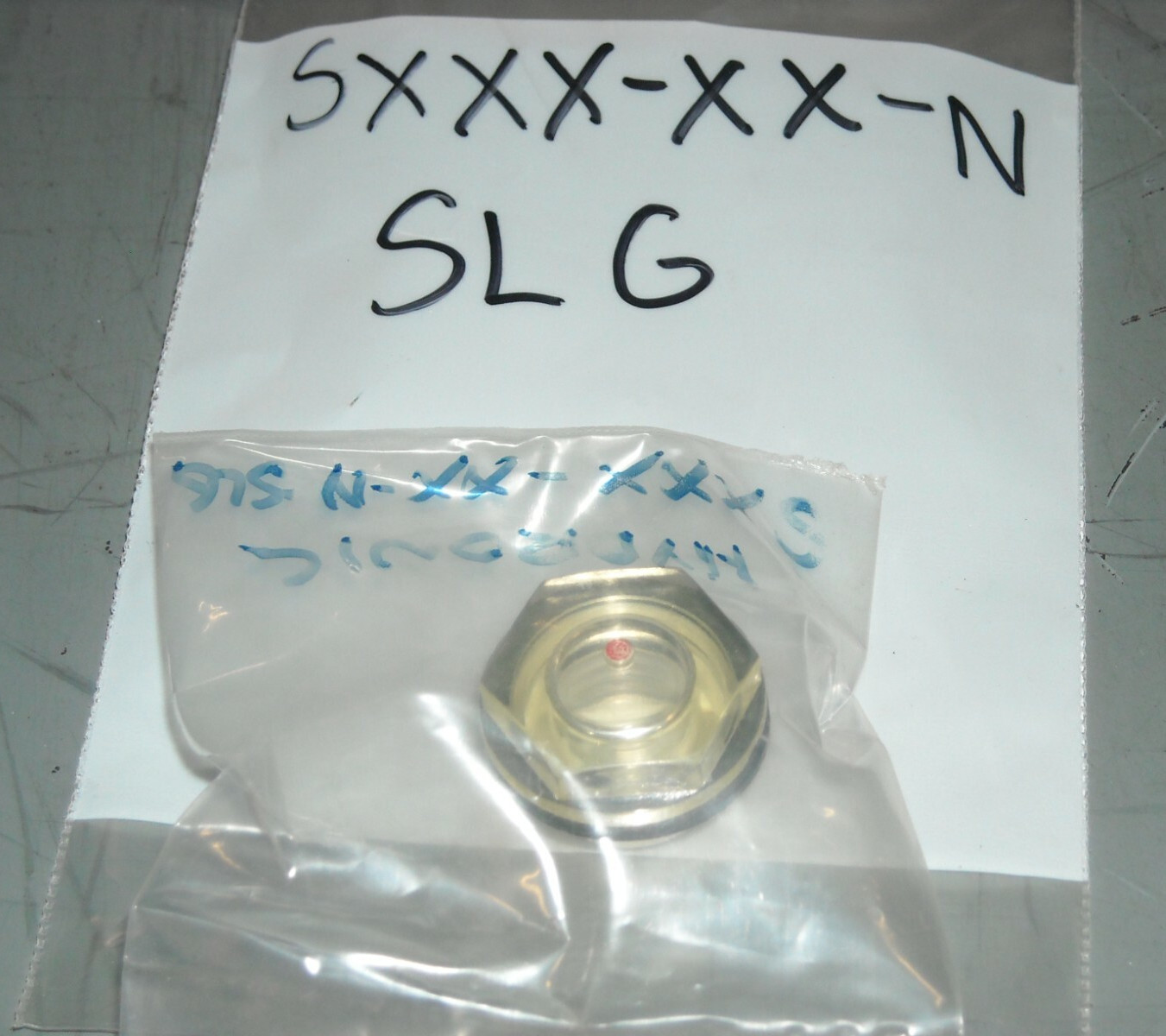 SXXX-XX-N-SLG, Hydronic, Round Sight Glass, New Old Stock