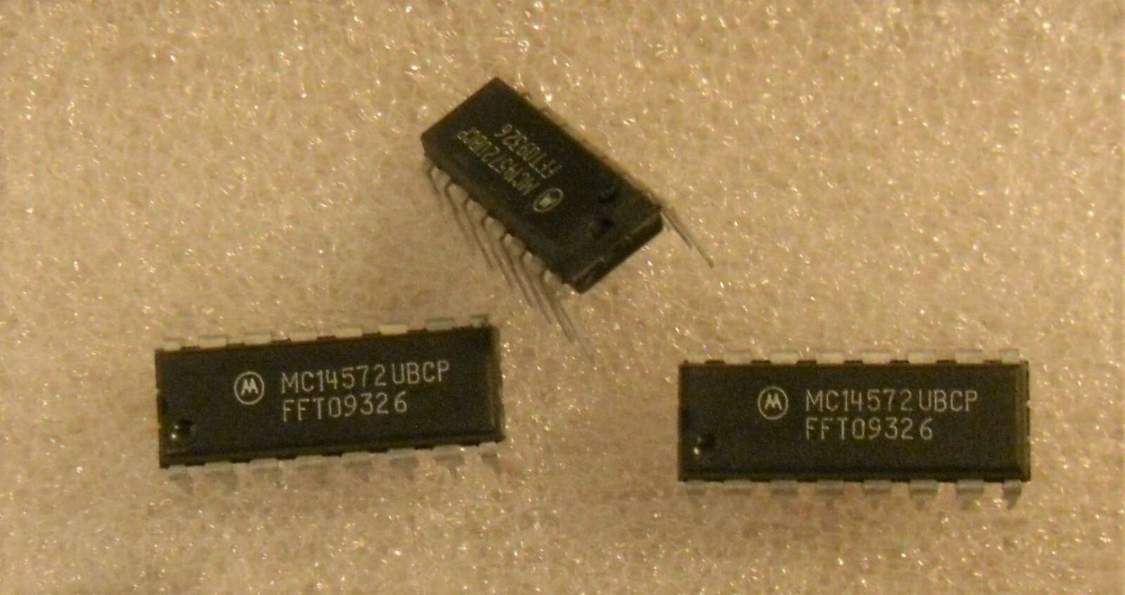 4500 Series CMOS Logic Gates - Plastic & Ceramic - DIP & SO - NEW