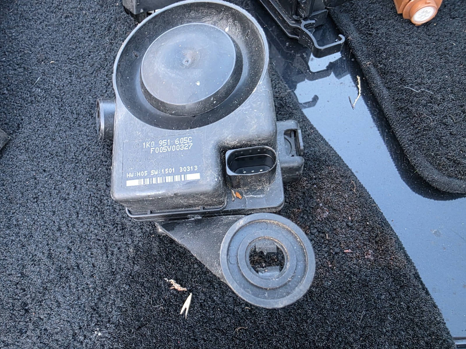 2012 - 2018 AUDI A6 A7 A8 S6 S7 S8 ANTI THEFT ALARM SIREN 1K0951605C OEM