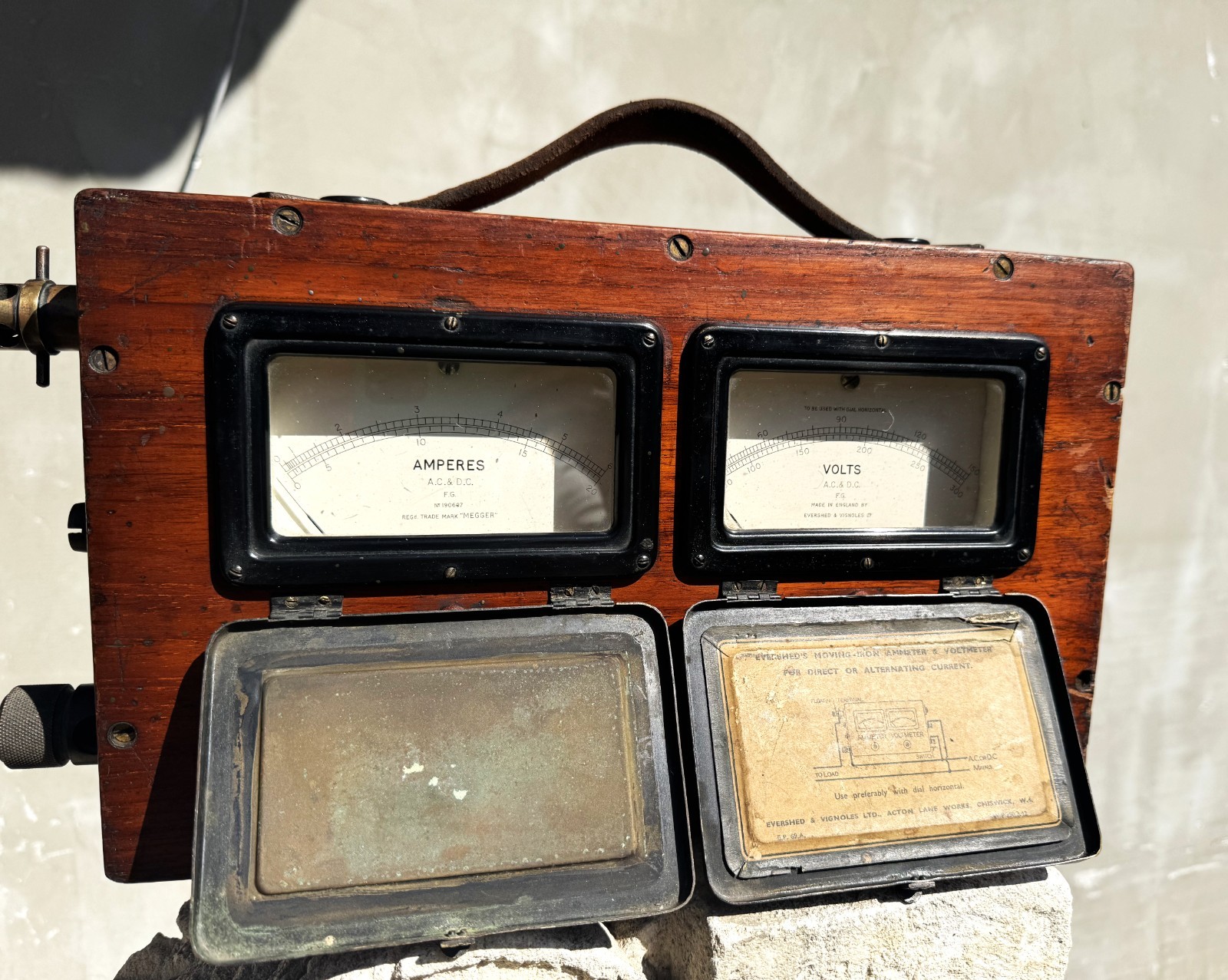 Antique Megger Ammeter Voltmeter 1920s Portable Engin AC DC Tester Mahogany Case