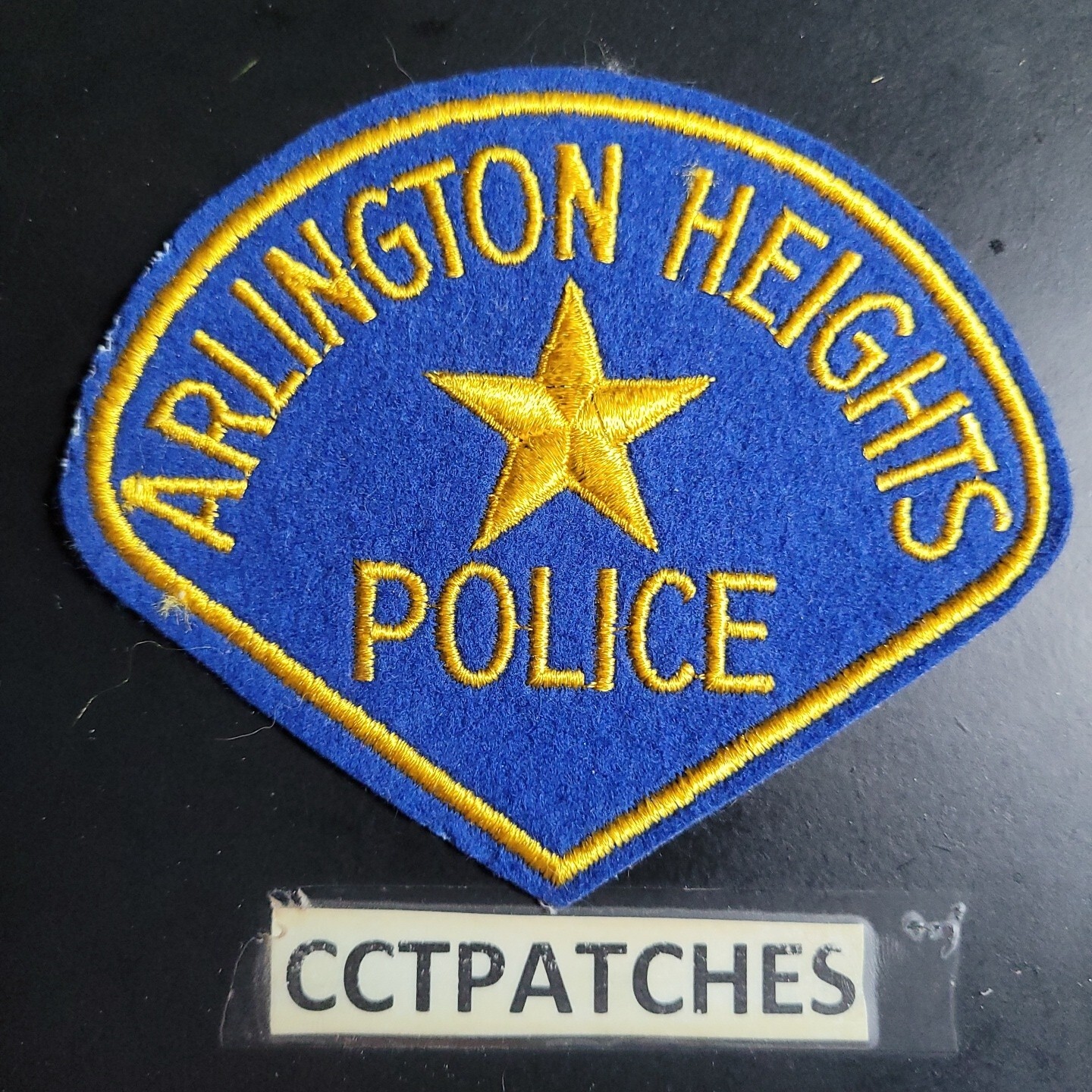 ARLINGTON HEIGHTS, ILLINOIS POLICE FELT SHOULDER PATCH IL