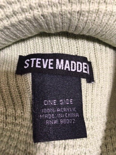 Women's NWT Steve Madden Waffle Beanie One Size
