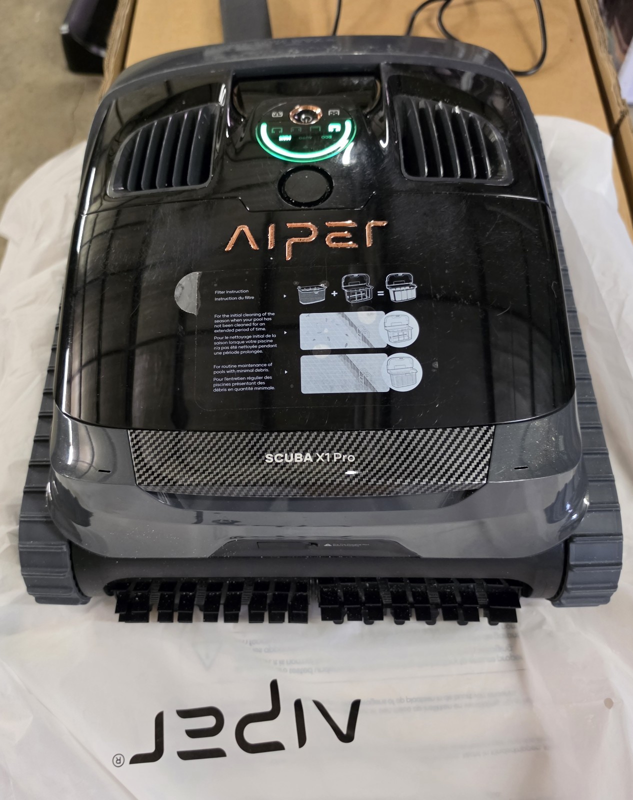 AIPER Scuba X1 Pro Cordless Robotic Pool Cleaner Vacuum In Ground Pools