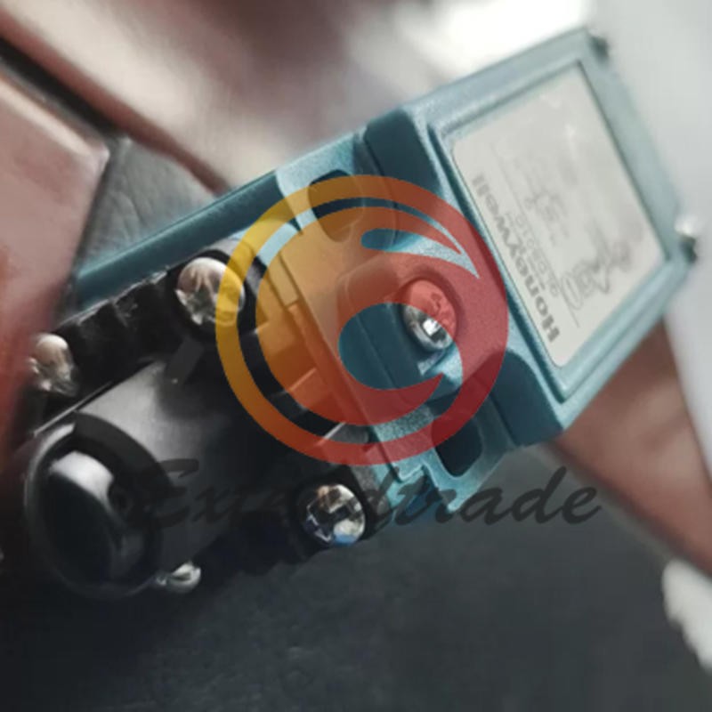 One New Honeywell GLCB01C Limit switch