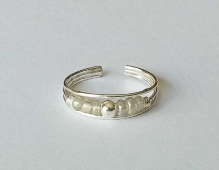 .925 Sterling Silver Adjustable Beaded Pearl Style Toe Ring New