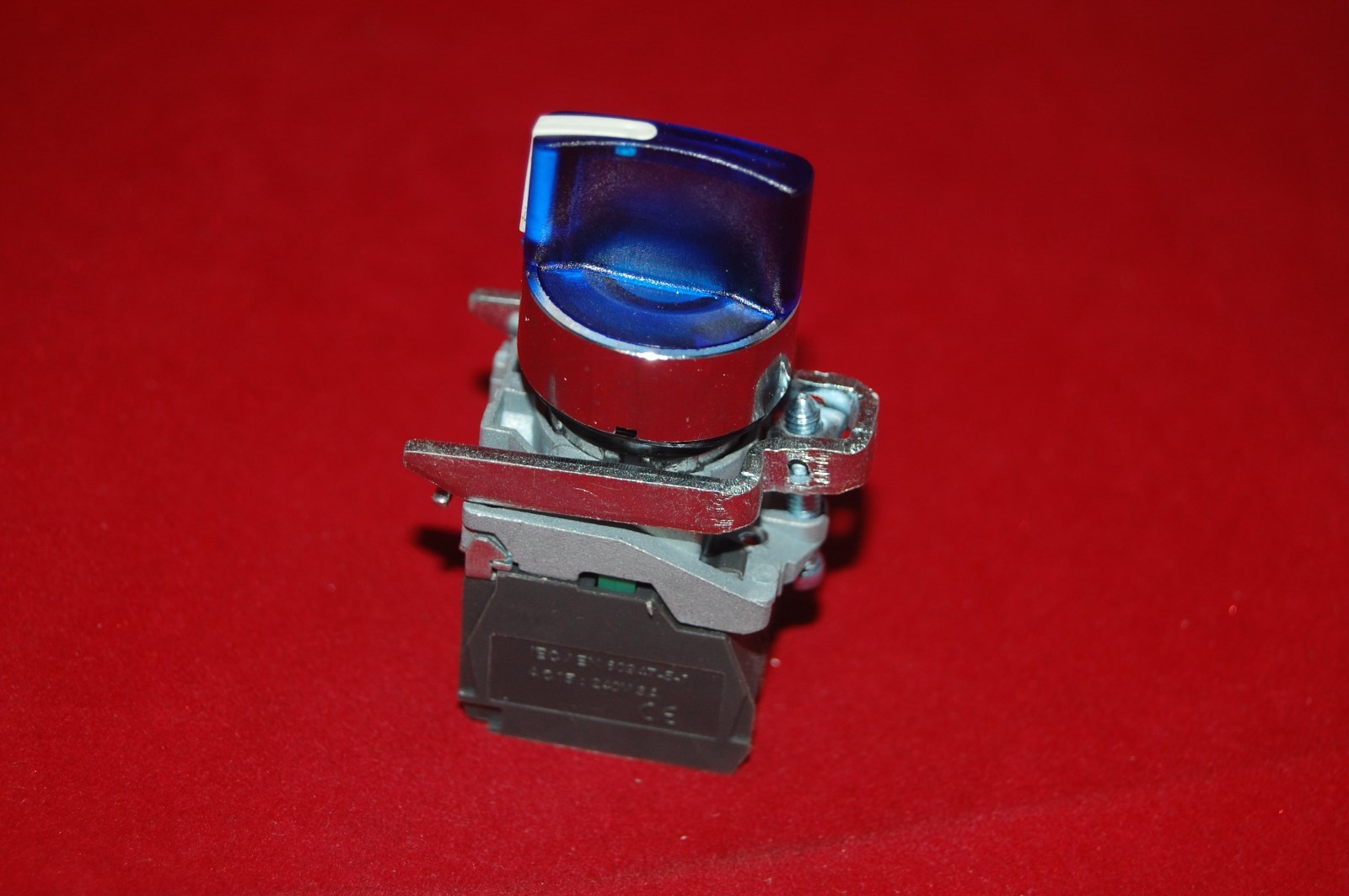 22mm ILLUMINATED Select switch 3 Position Fits Blue XB4BK136G5 120V Maintained