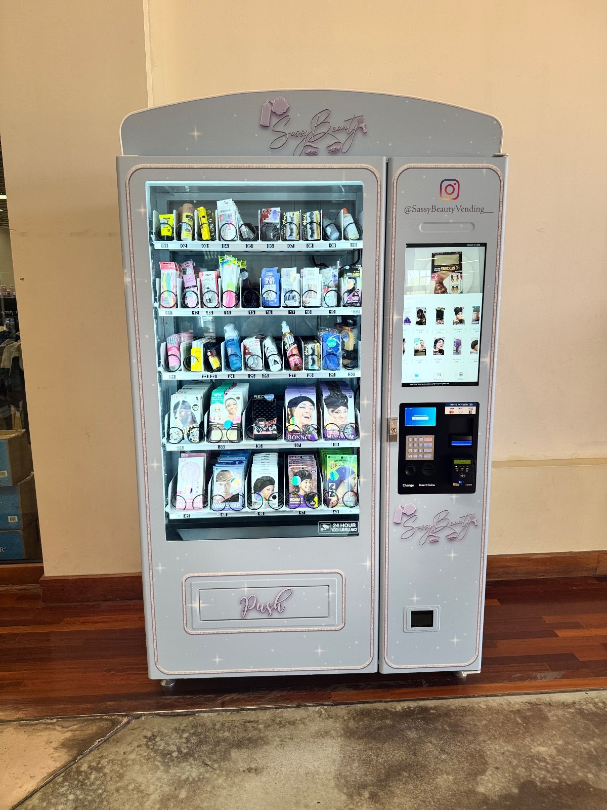 Smart vending machines (touchscreen)for sale