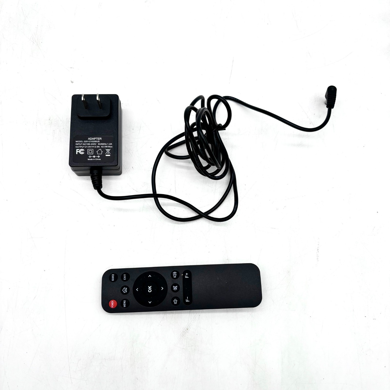 GCZ HDMI Desktop Mini Projector Model V04