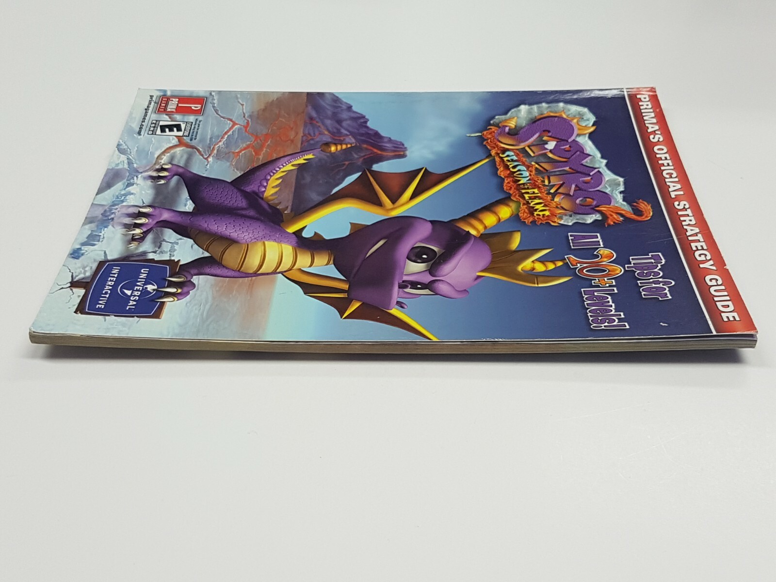 Sypro 2 Seson of Flame Prima Games Strategy Guide Book *damage