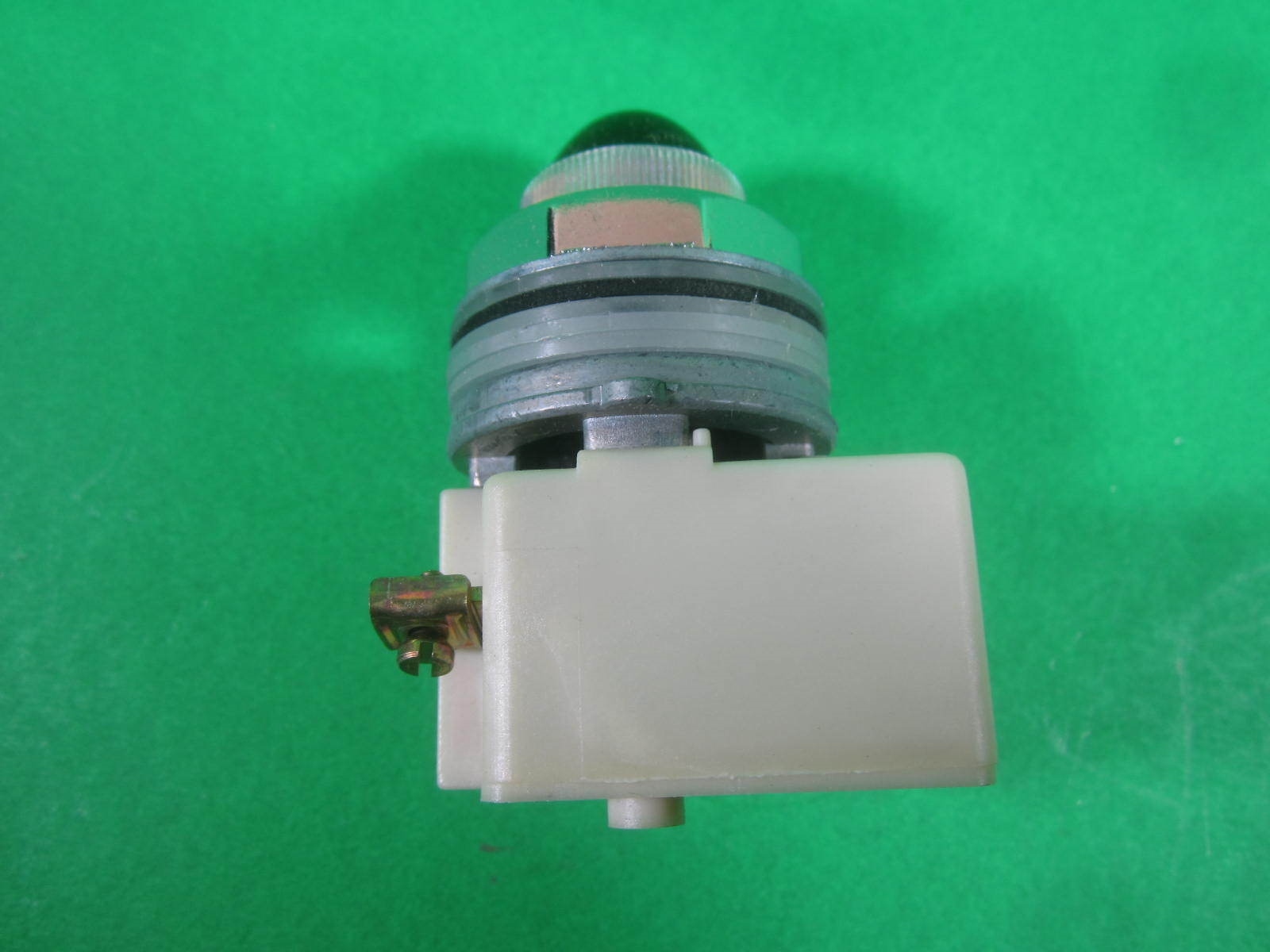 Square D Pilot Light Resistor Type 120V AC-DC -- KP-38G6 -- New