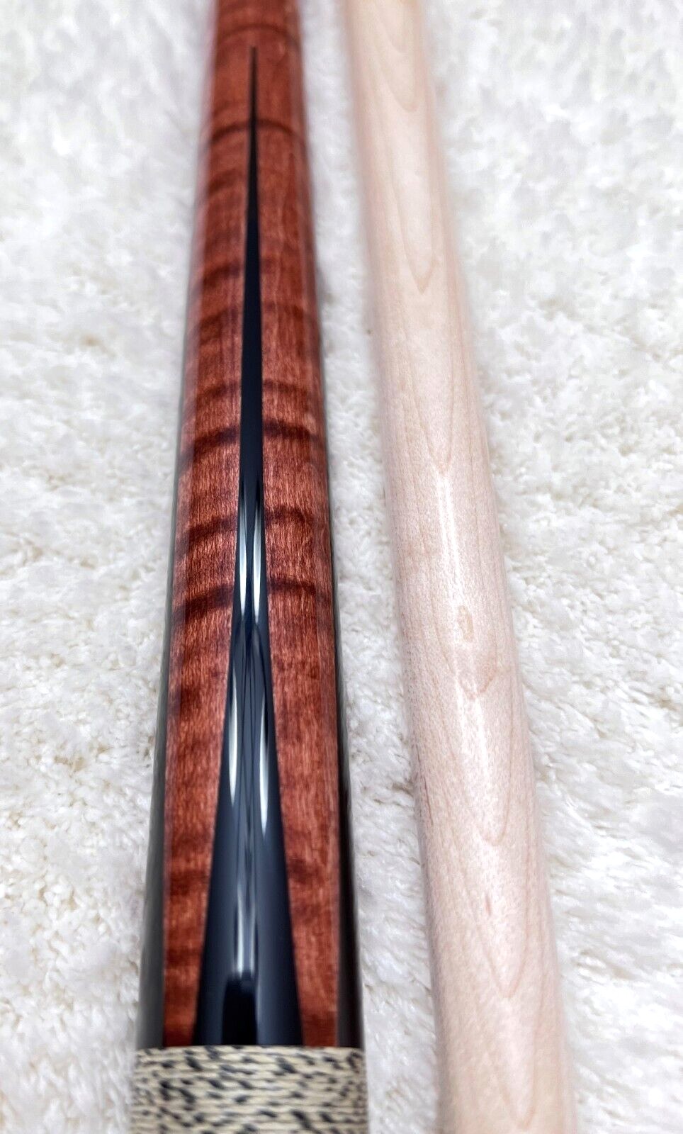 IN STOCK, JOSS 20-52 Pool Cue, FREE HARD CASE