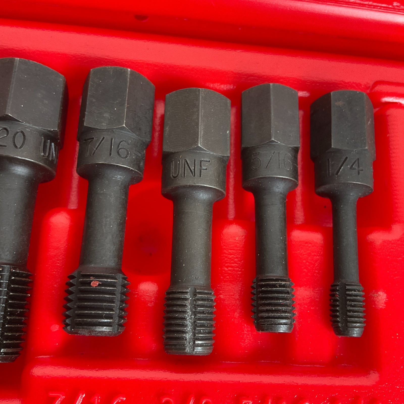 Snap On Tools RTD48 48 Piece Master Rethreading Set Fractional Metric