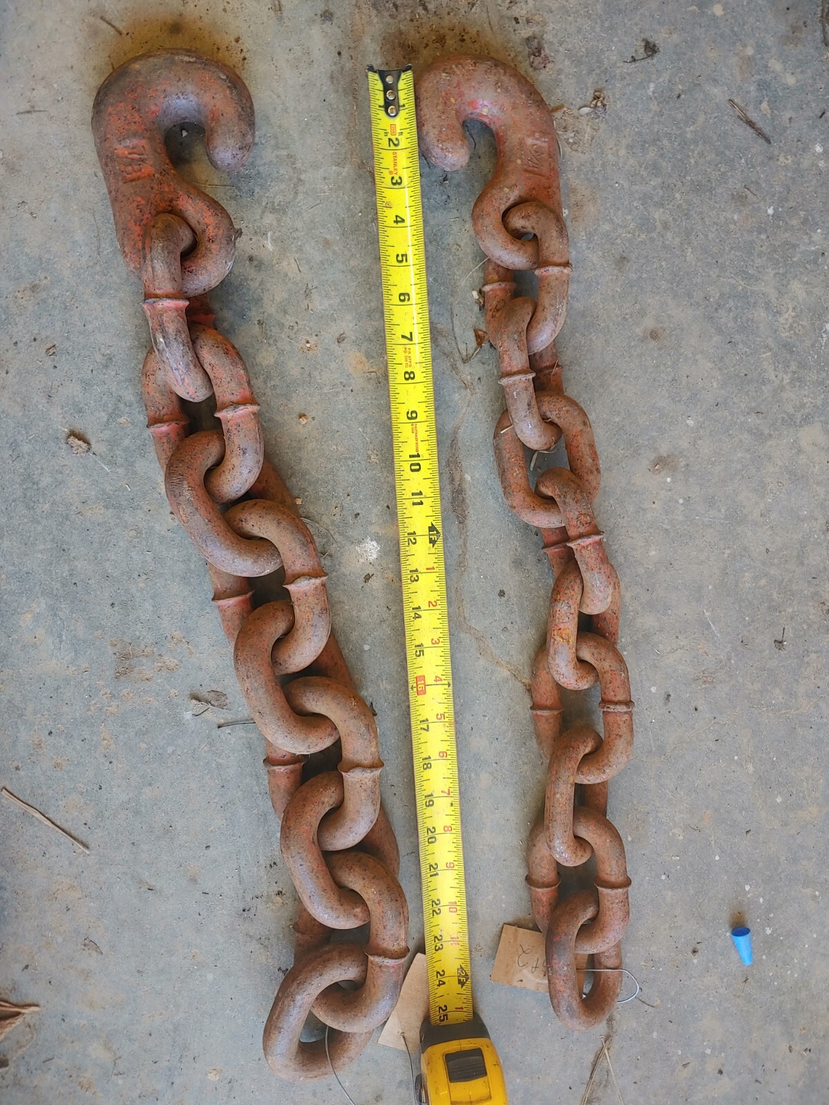 2 Vintage Winch lead chains a668
