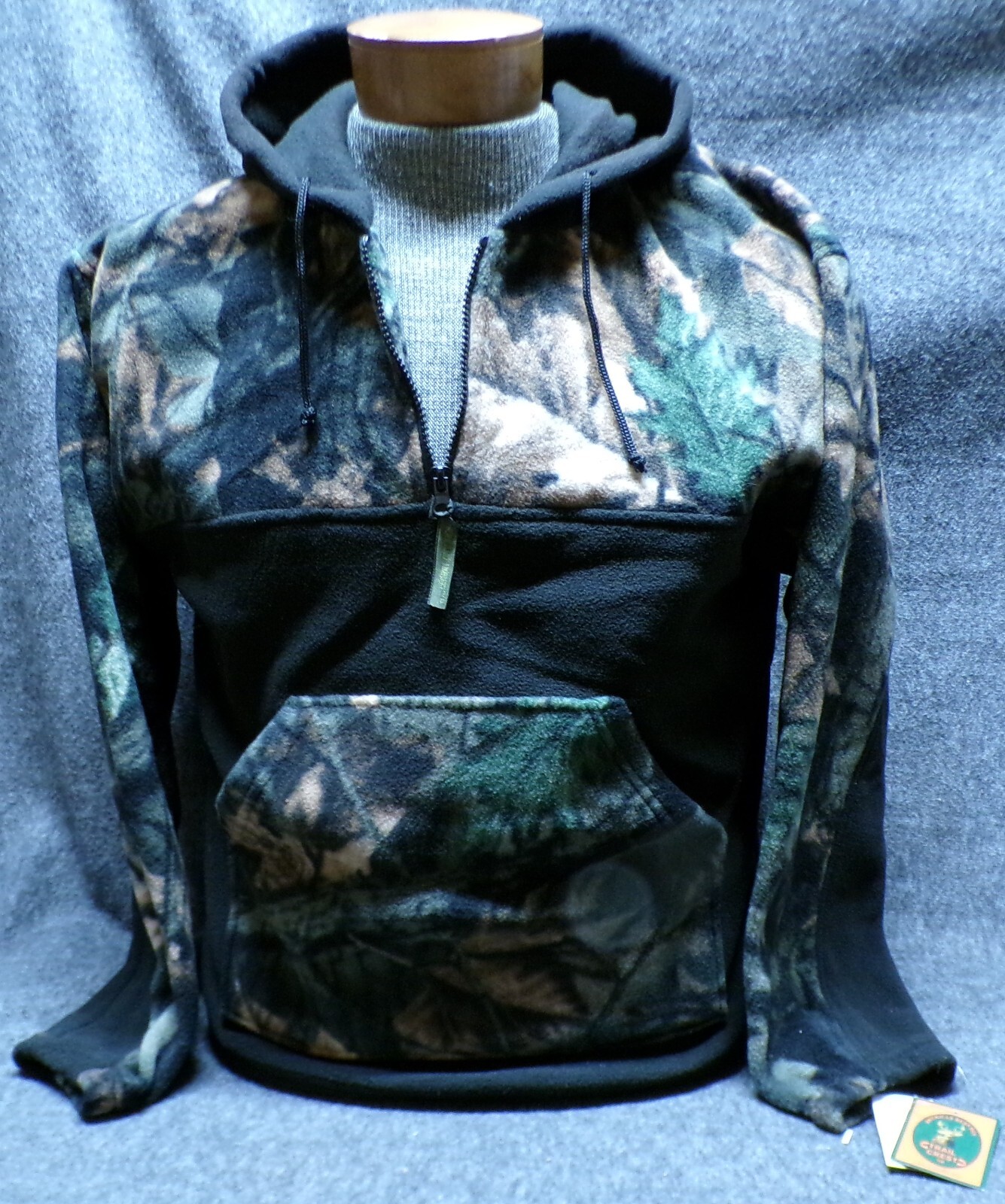 Trail Crest Camo Fleece Hoodie Size X-Large 18-20 Chest 22"