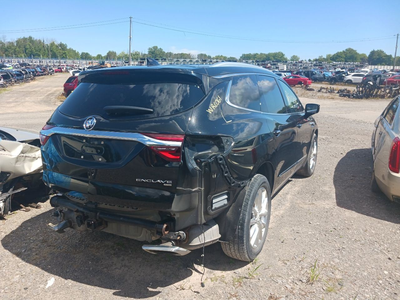 ENCLAVE 2018 Air Shutter 11868467